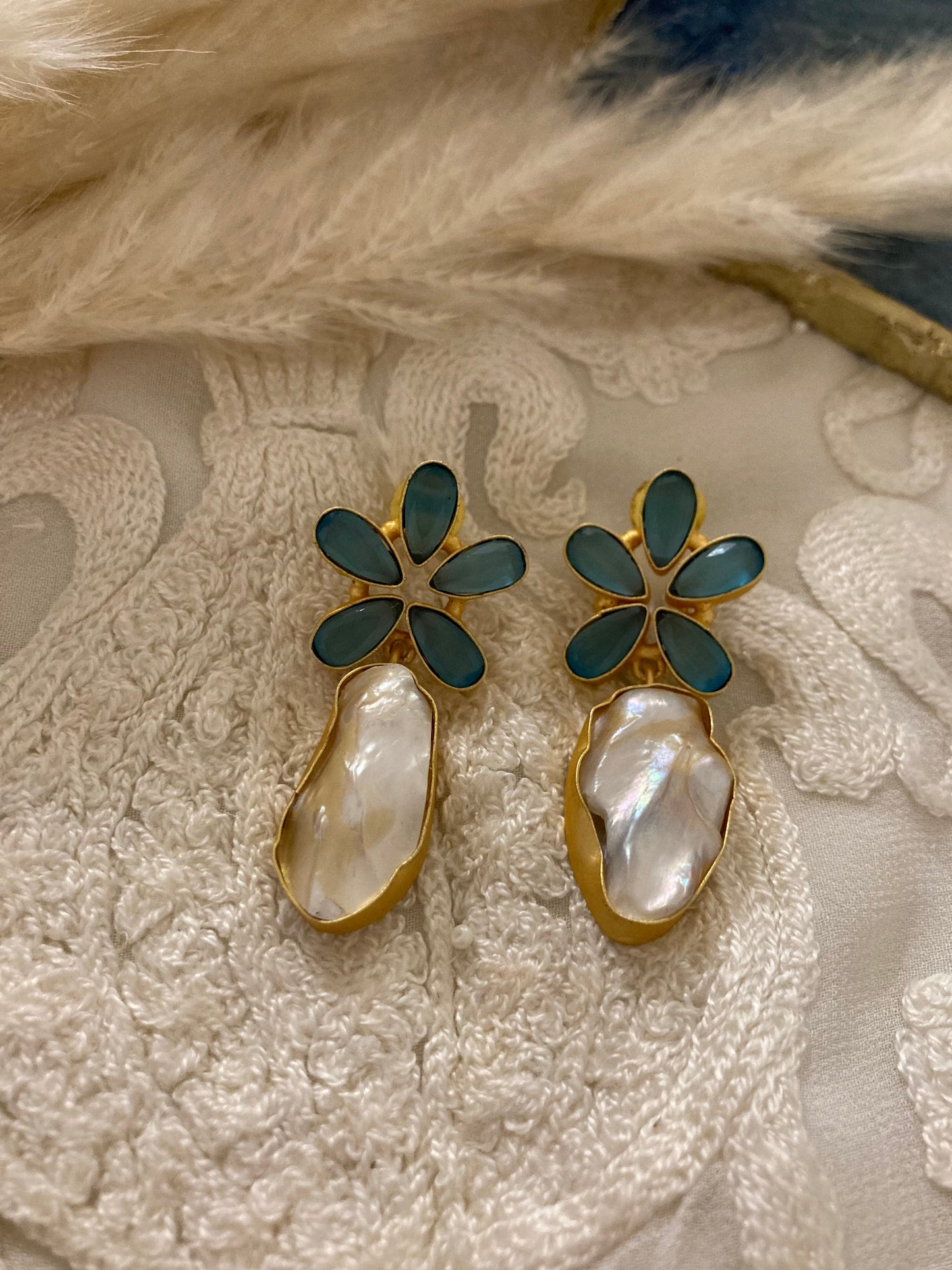 Floral Inspired golden earrings with pearls