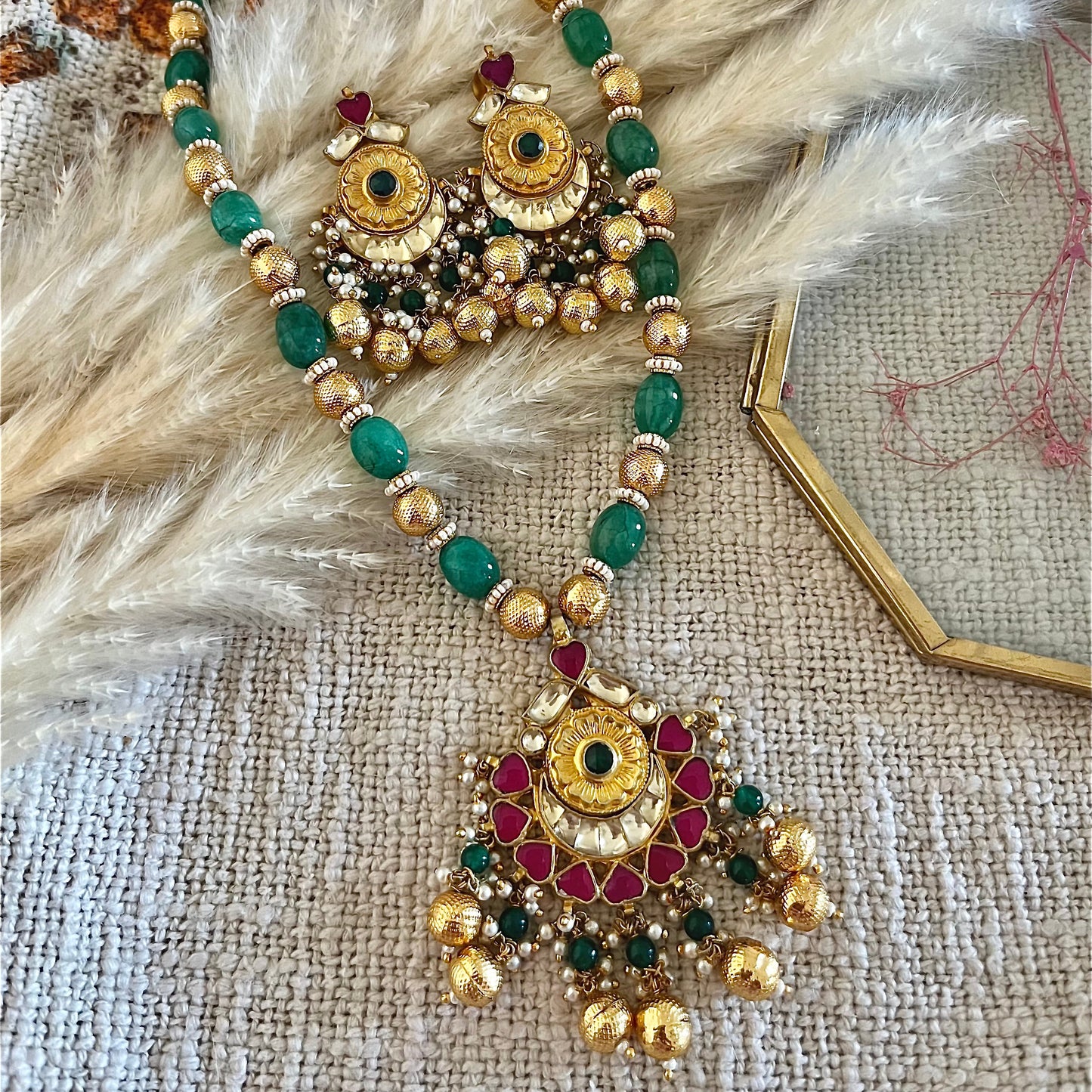 Emerald Essence Necklace Set