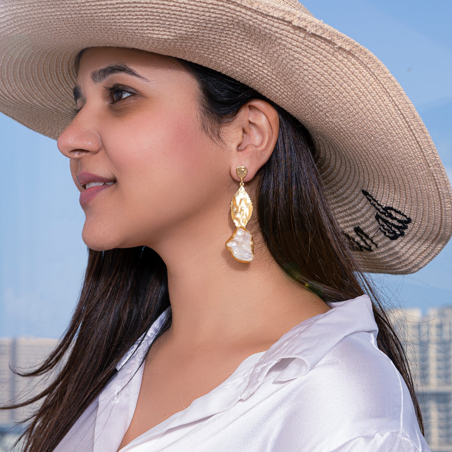 Isa Baroque Pearl Earrings