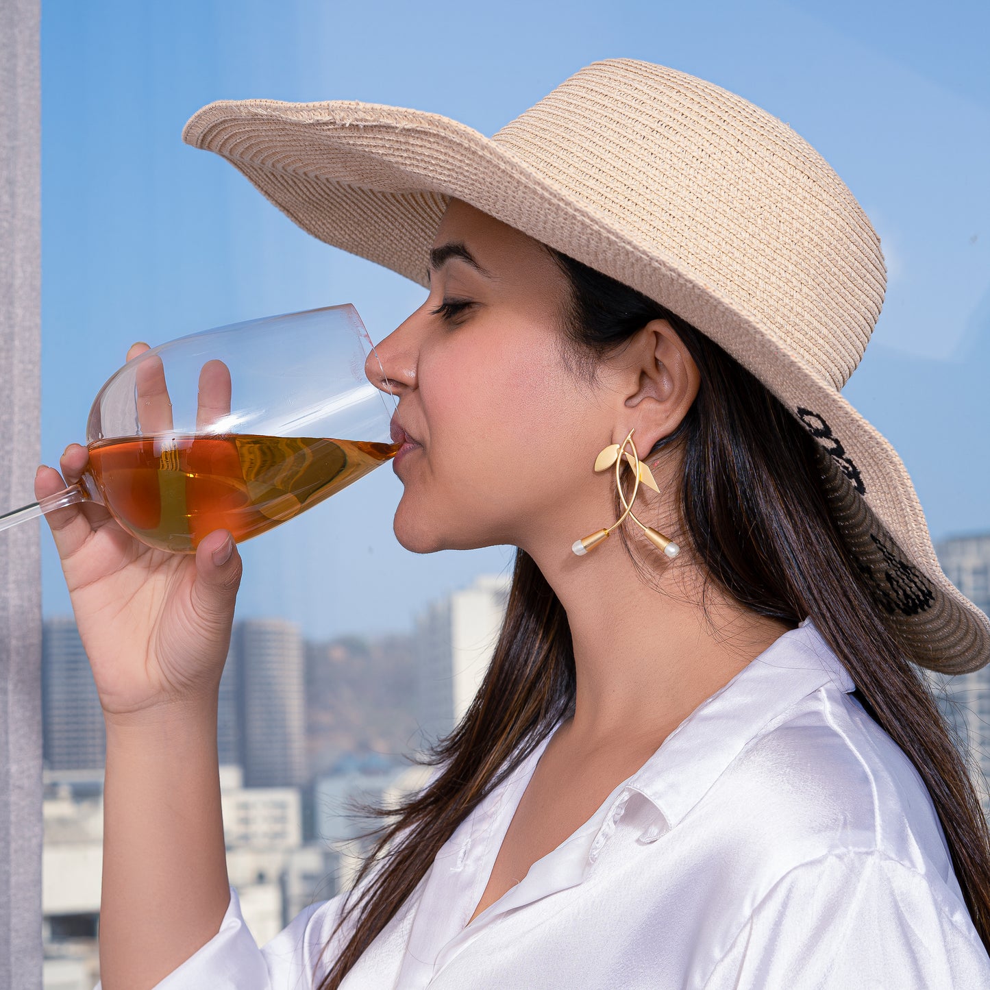 Iris Baroque Pearl Earrings