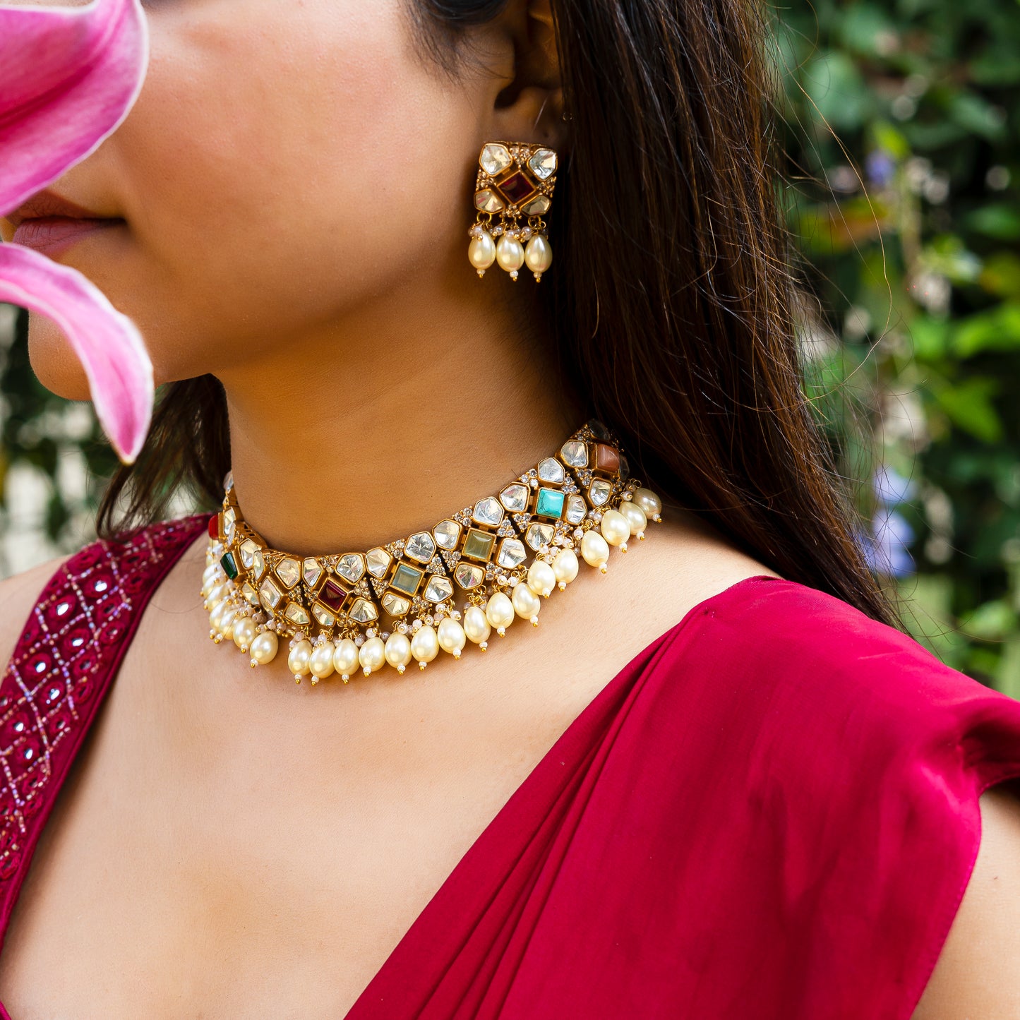 Naangai Navratan Necklace Set