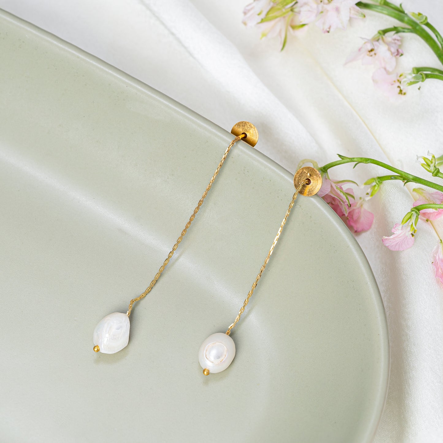 Evelyn Pearl Dangler Earrings