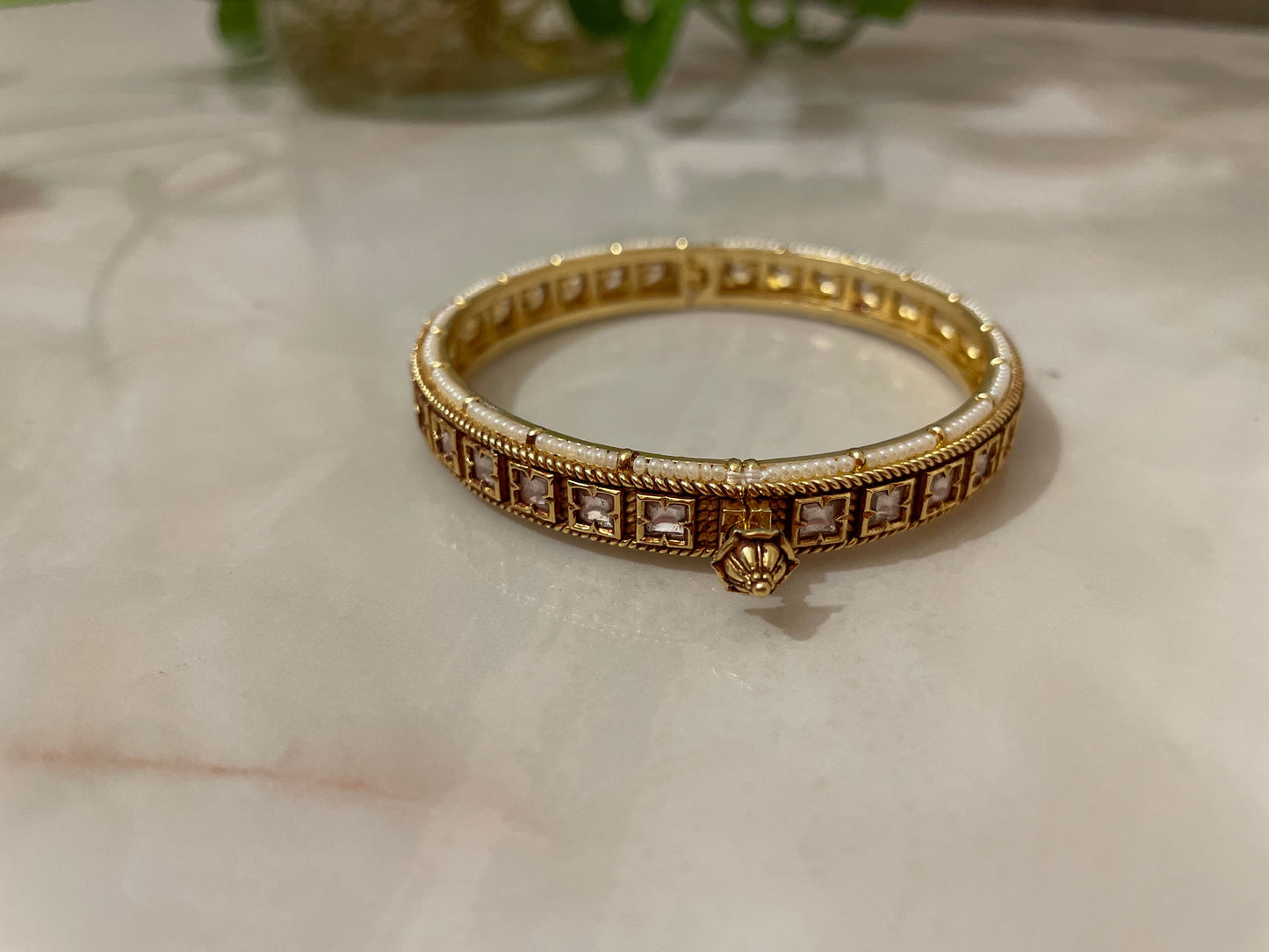 Vintage Gold bracelet with Kundan & Pearls