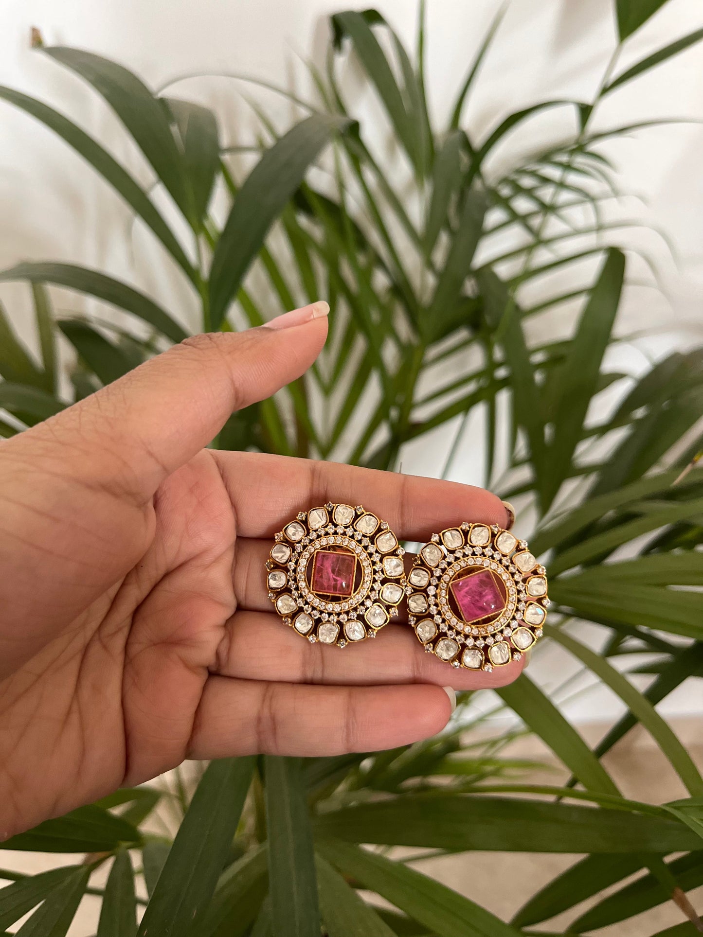 Quartz studs gold plated, set in silver & alloy