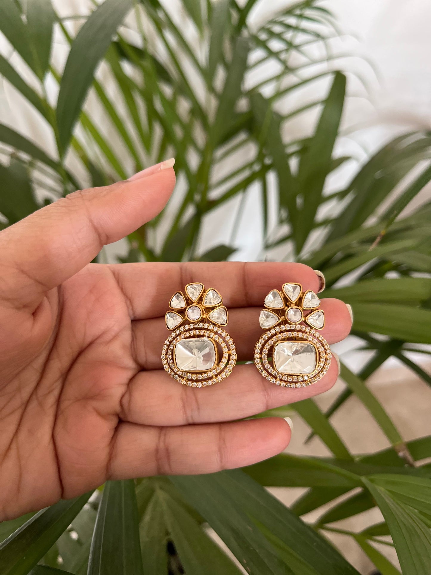 Polki studs gold plated, set in silver & alloy