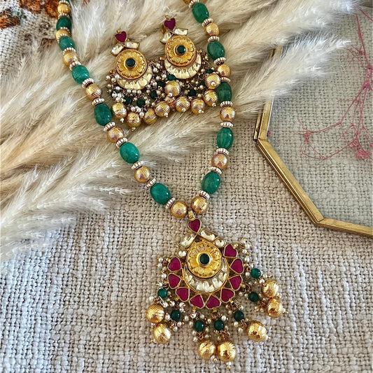 Emerald Essence Necklace Set