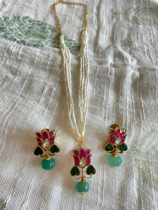 Lotus Blossom Necklace Set
